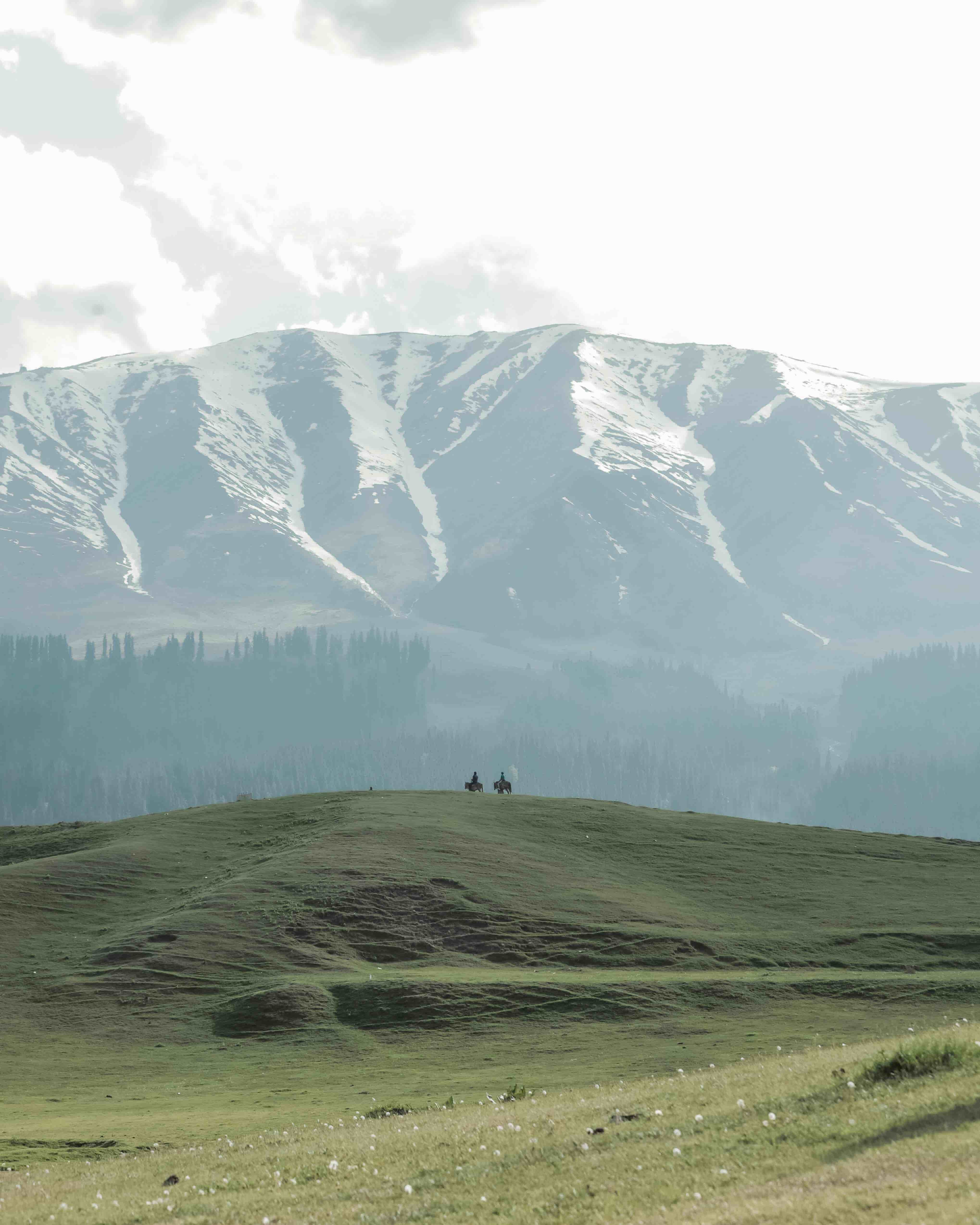 Kashmir Package 5 Nights 6 Days with Doodhpathri